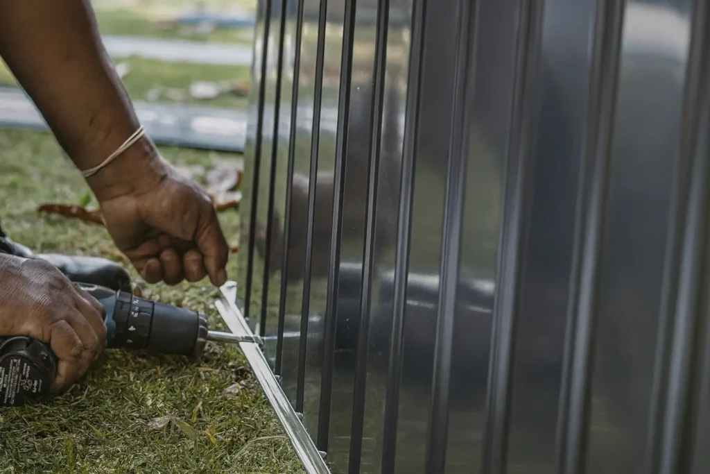 Ferramentas Essenciais para Montagem do Abrigo de Jardim