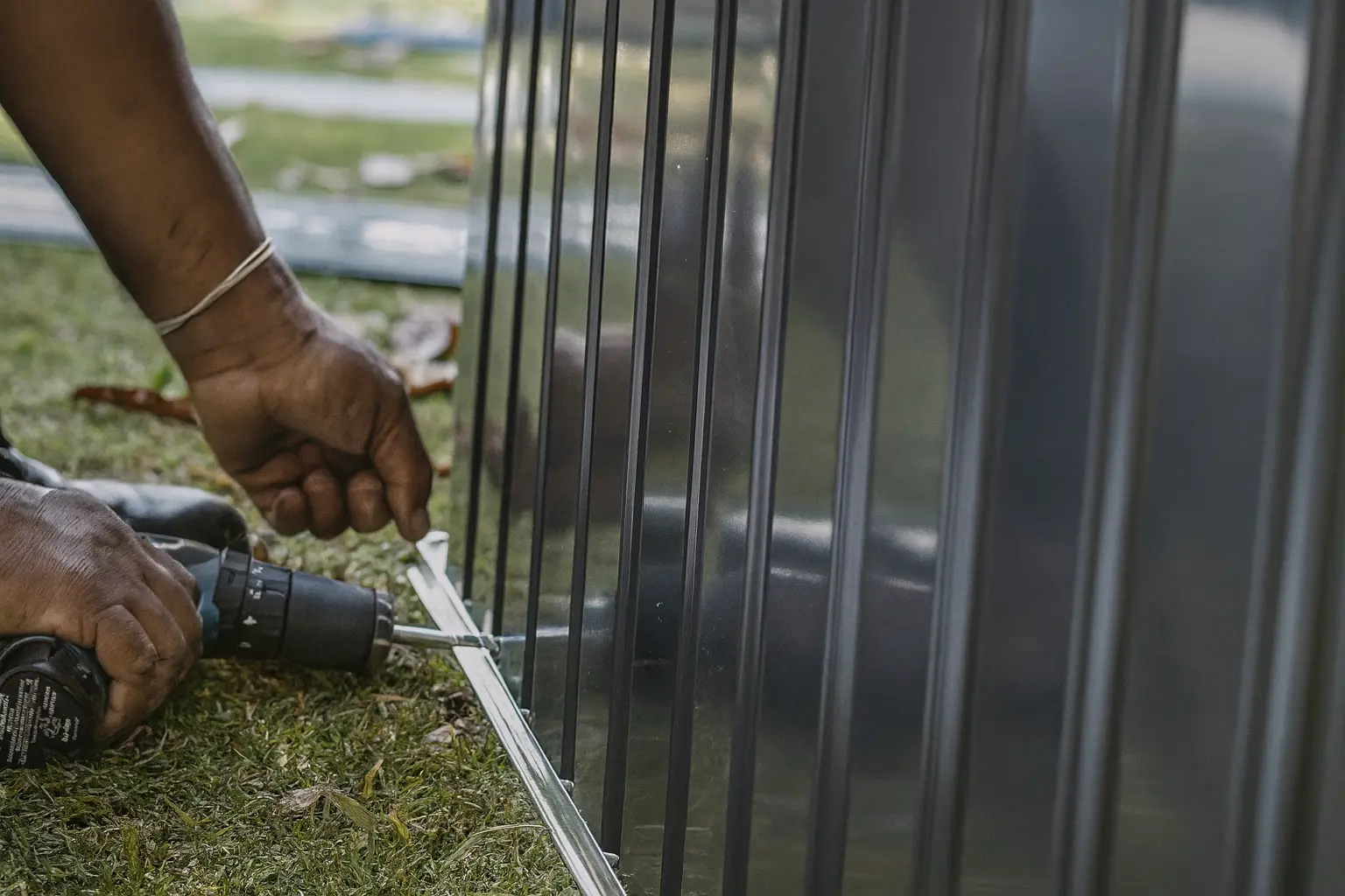 Ferramentas Essenciais para Montagem do Abrigo de Jardim